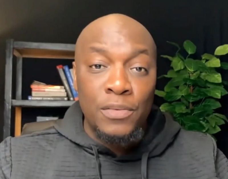 <em>Mario Matola</em>